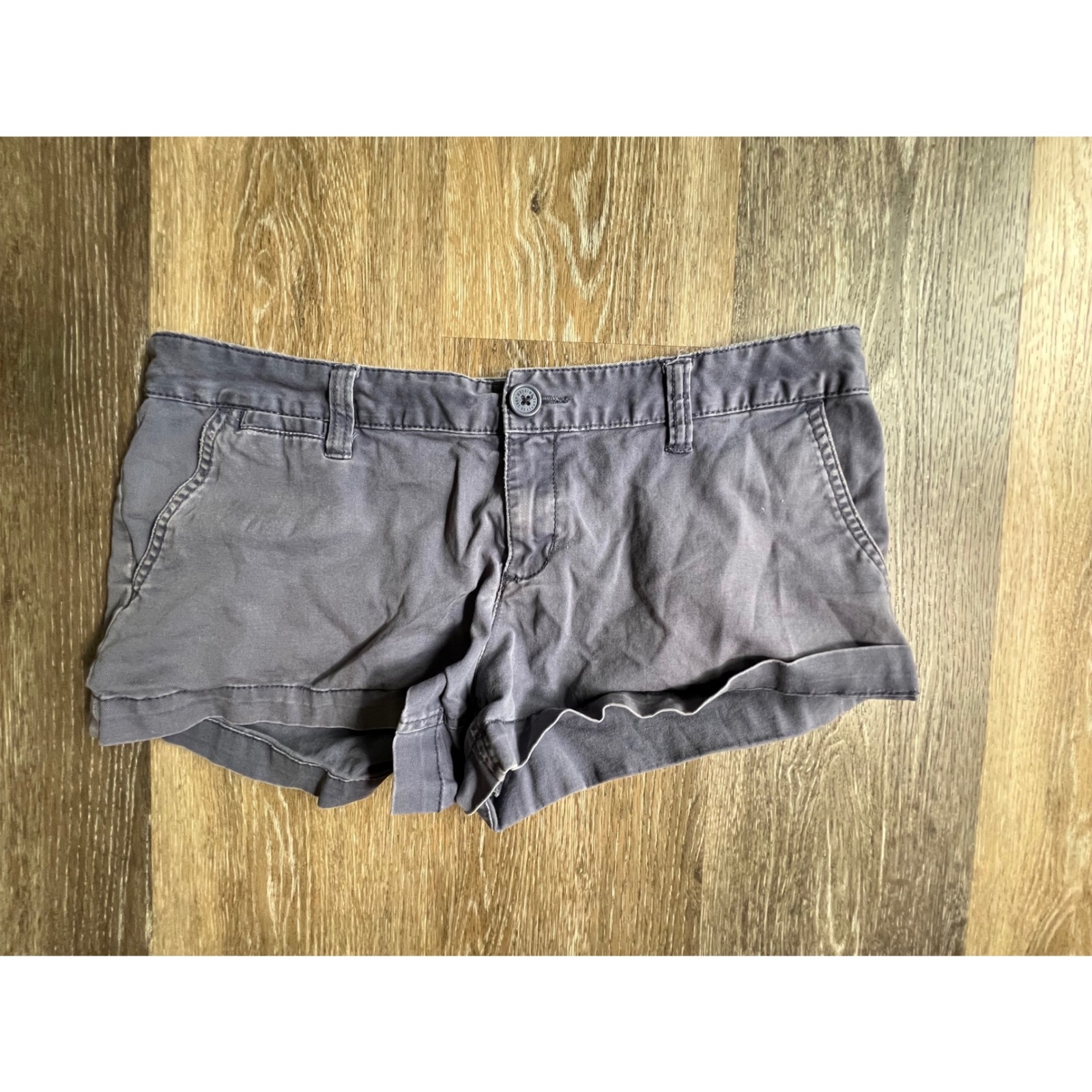 Mossimo Chino Shorts Womens 11 Gray Low Rise Stretch Cuffed Casual Summer 1655